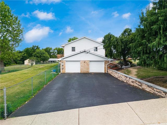 3036 South 6th Avenue, Whitehall Twp, PA 18052