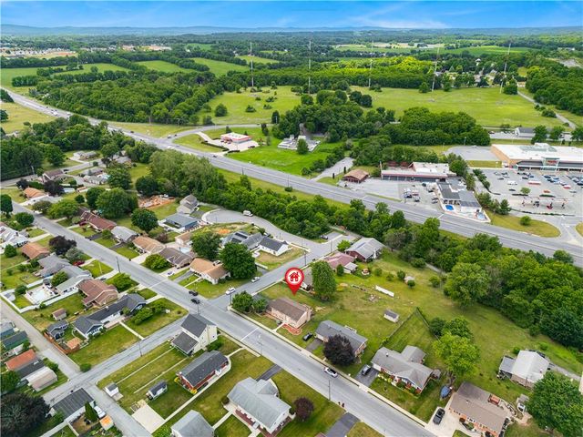 3036 South 6th Avenue, Whitehall Twp, PA 18052