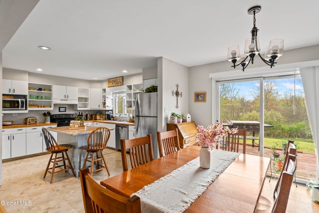 1 Walter Road, Brunswick, NY 12180