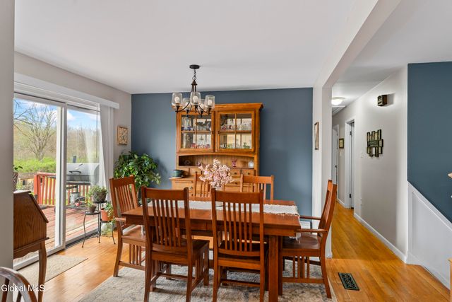 1 Walter Road, Brunswick, NY 12180
