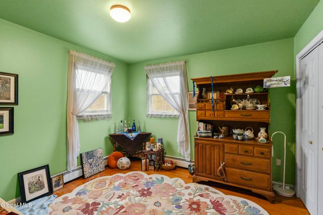 1 Walter Road, Brunswick, NY 12180