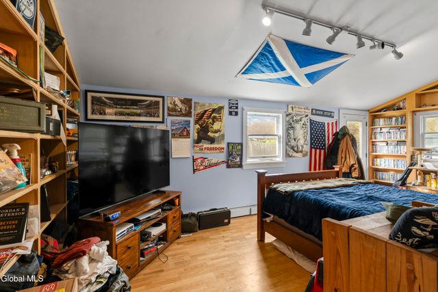 1 Walter Road, Brunswick, NY 12180