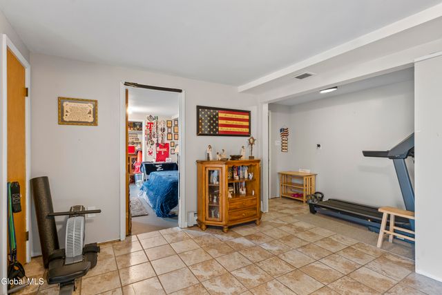 1 Walter Road, Brunswick, NY 12180