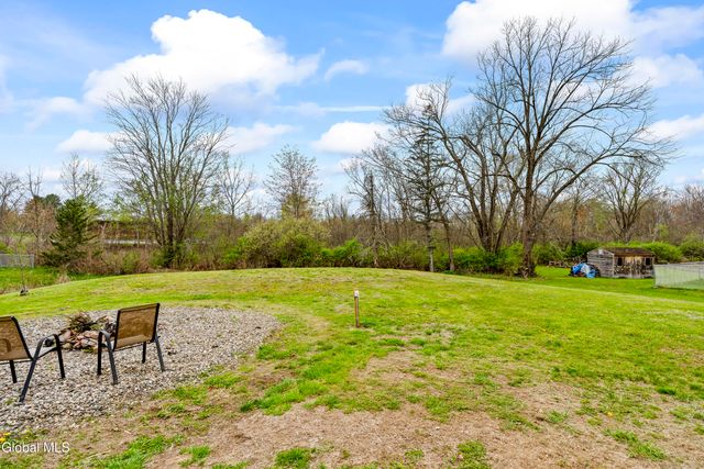 1 Walter Road, Brunswick, NY 12180