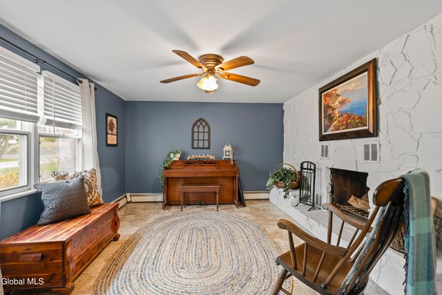 1 Walter Road, Brunswick, NY 12180