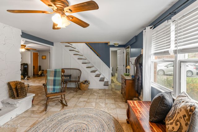 1 Walter Road, Brunswick, NY 12180