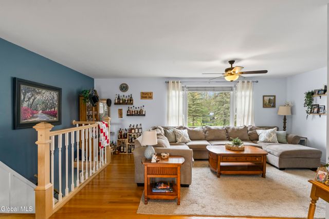 1 Walter Road, Brunswick, NY 12180
