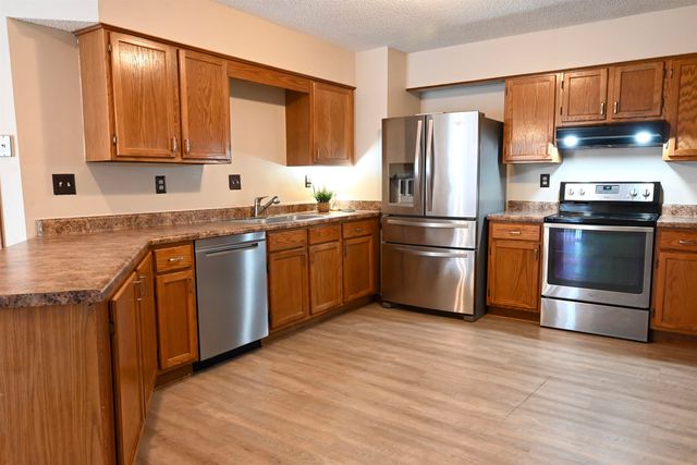 885 LINDEN GROVE CV, Memphis, TN 38018