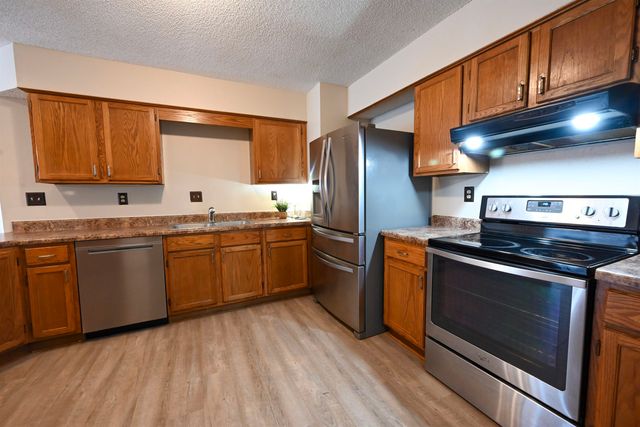 885 LINDEN GROVE CV, Memphis, TN 38018