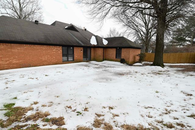 885 LINDEN GROVE CV, Memphis, TN 38018