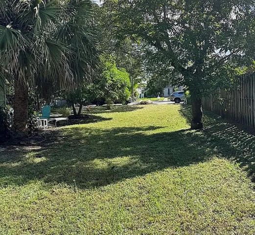 211 N E Street, Lake Worth Beach, FL 33460