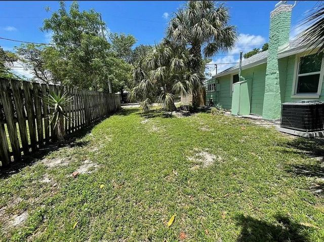 211 N E Street, Lake Worth Beach, FL 33460