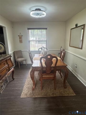 4716 Stornoway Dr, Ampthill, VA 23234