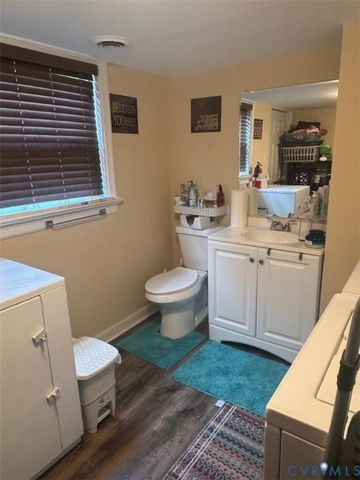 4716 Stornoway Dr, Ampthill, VA 23234