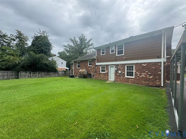 4716 Stornoway Dr, Ampthill, VA 23234
