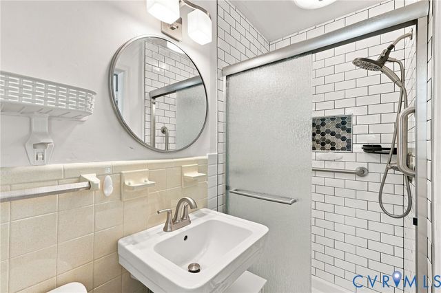 4716 Stornoway Dr, Ampthill, VA 23234