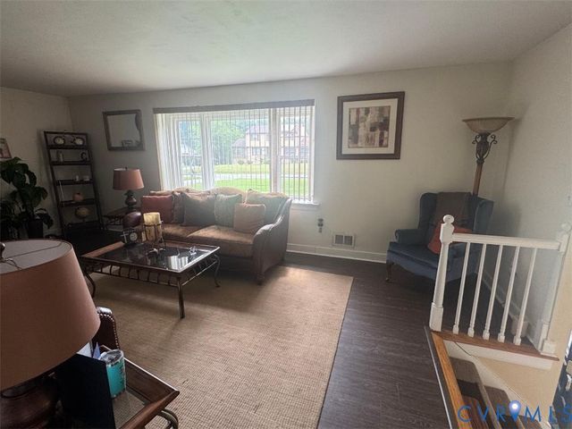 4716 Stornoway Dr, Ampthill, VA 23234
