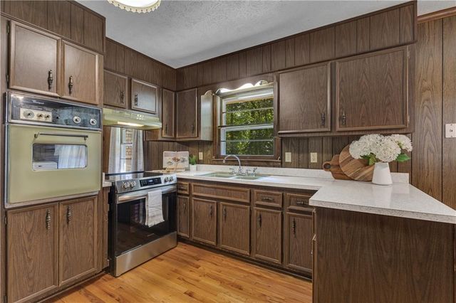 3970 N Martin Way, Lithia Springs, GA 30122