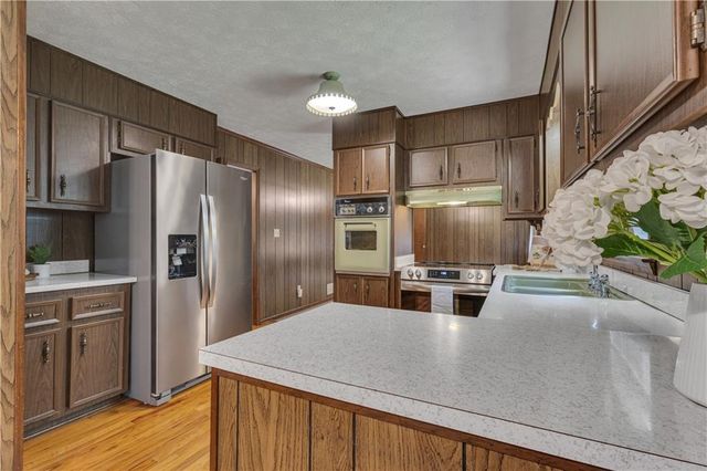 3970 N Martin Way, Lithia Springs, GA 30122