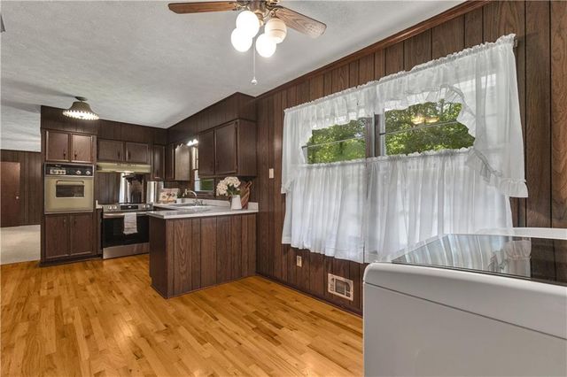 3970 N Martin Way, Lithia Springs, GA 30122