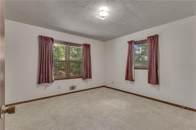 3970 N Martin Way, Lithia Springs, GA 30122