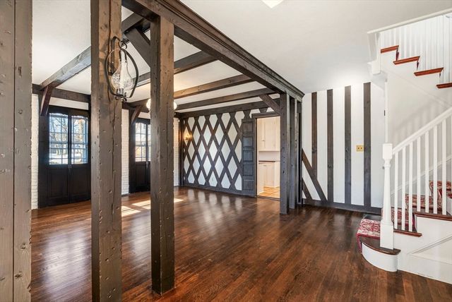 55 Dover, Longmeadow, MA 01106