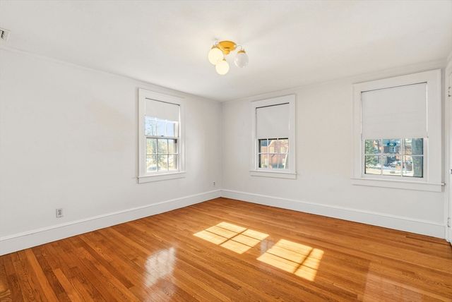 55 Dover, Longmeadow, MA 01106