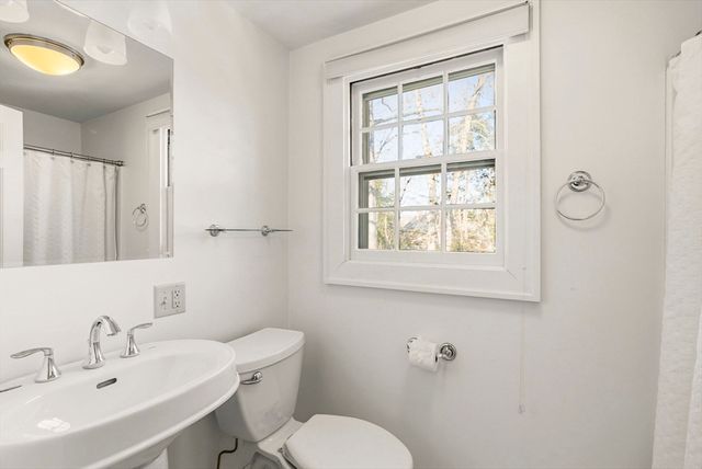 55 Dover, Longmeadow, MA 01106