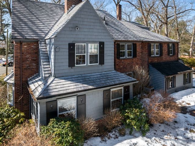 55 Dover, Longmeadow, MA 01106