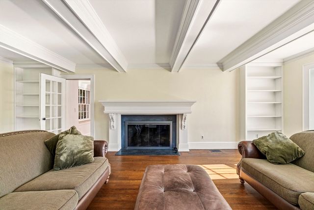 55 Dover, Longmeadow, MA 01106