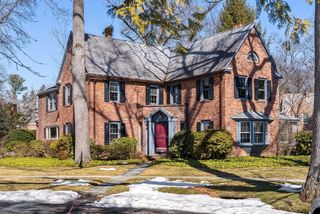 55 Dover, Longmeadow, MA 01106