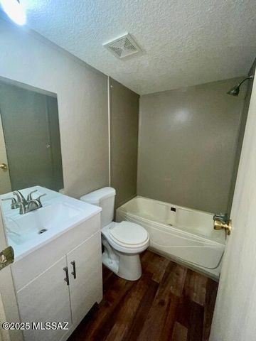 10655 W Anthony Drive, Tucson, AZ 85743