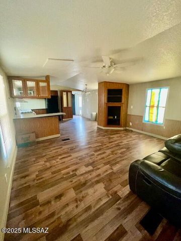 10655 W Anthony Drive, Tucson, AZ 85743