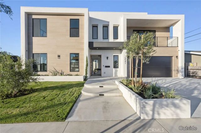9541 Pollack Drive, Huntington Beach, CA 92646