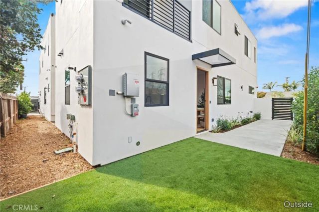 9541 Pollack Drive, Huntington Beach, CA 92646