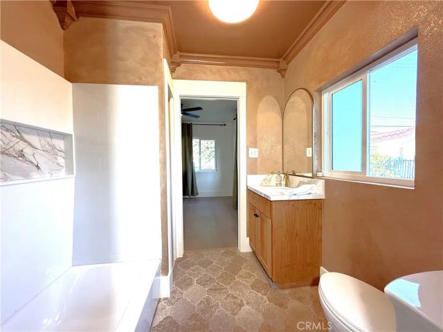 822 N Mountain View, San Bernardino, CA 92401