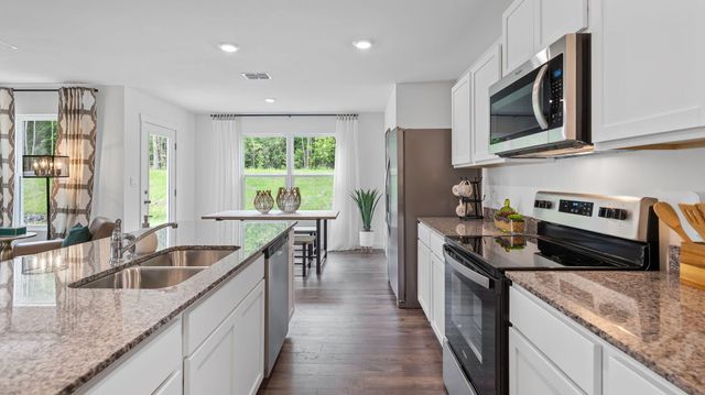 253 Old Warren School Road, Lafayette, GA 30728