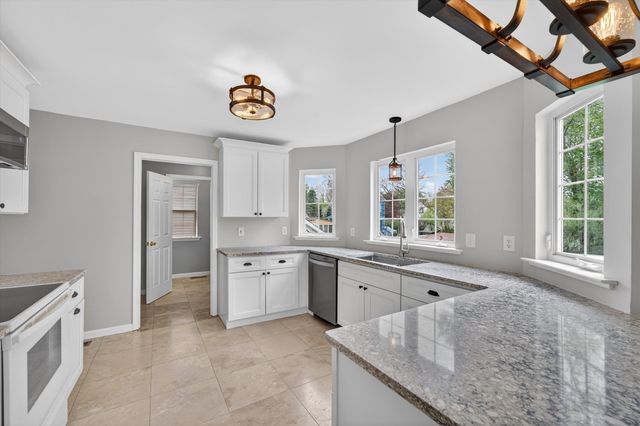 61 PINE ST, Newton, NJ 07860