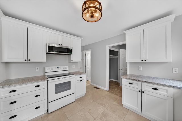 61 PINE ST, Newton, NJ 07860