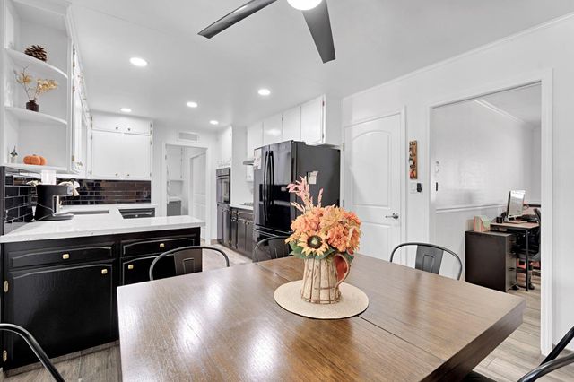 5460 N Blosser Avenue, Fresno, CA 93711