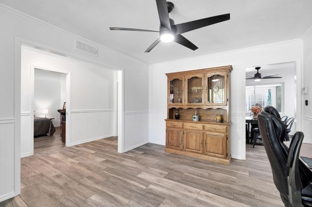 5460 N Blosser Avenue, Fresno, CA 93711