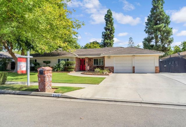 5460 N Blosser Avenue, Fresno, CA 93711