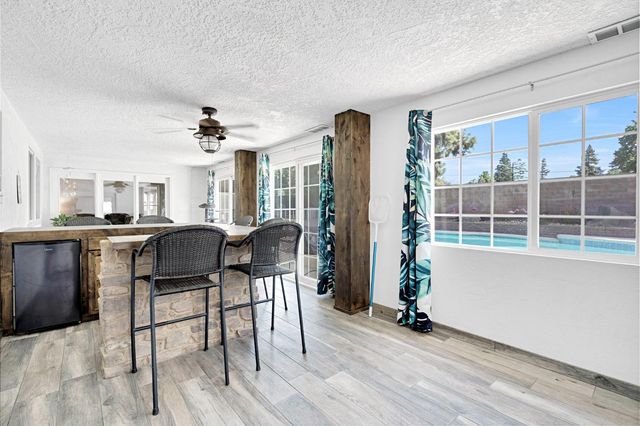 5460 N Blosser Avenue, Fresno, CA 93711