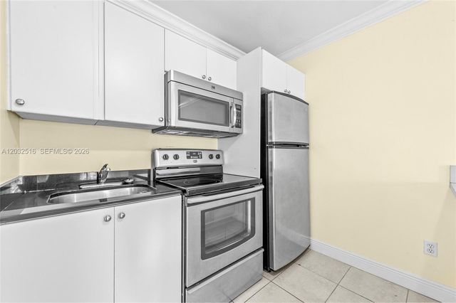 8240 SW 210th 106, Cutler Bay, FL 33189
