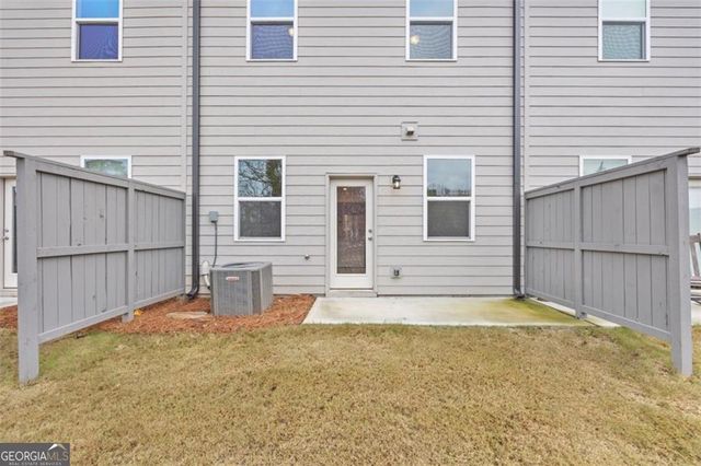 1512 Parks Edge Lane NW, Atlanta, GA 30318
