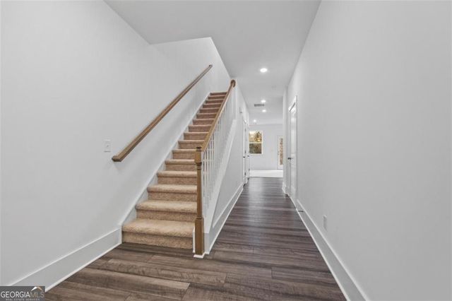 1512 Parks Edge Lane NW, Atlanta, GA 30318