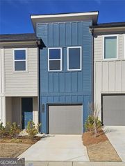 1512 Parks Edge Lane NW, Atlanta, GA 30318