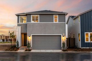 586 Ophelia Avenue, Madera, CA 93636