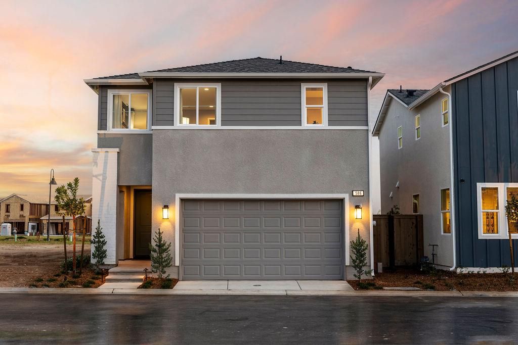 586 Ophelia Avenue, Madera, CA 93636