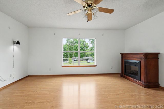 22488 E Carters Landing Road, Park Hill, OK 74451